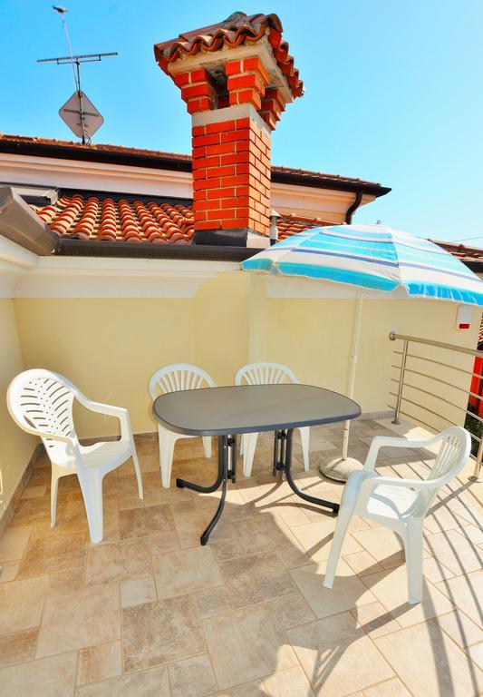Apartments Sv. Pelegrin Umag Extérieur photo