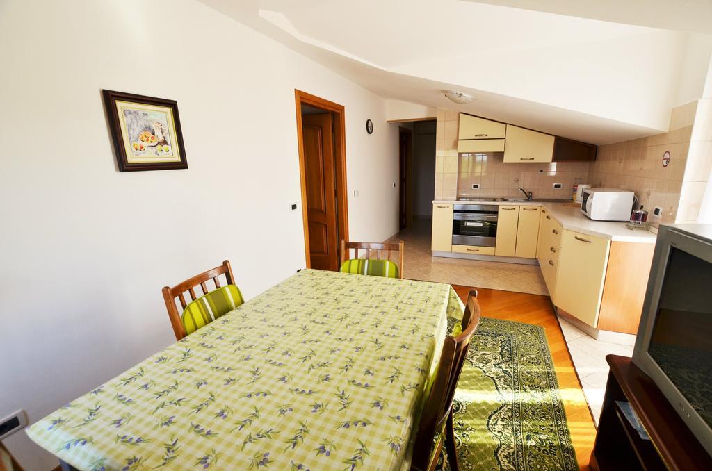 Apartments Sv. Pelegrin Umag Extérieur photo