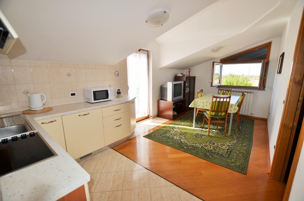 Apartments Sv. Pelegrin Umag Extérieur photo