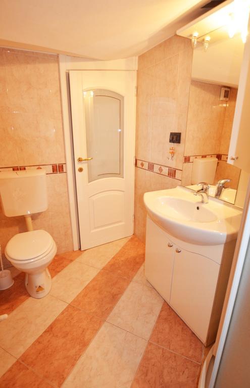 Apartments Sv. Pelegrin Umag Extérieur photo